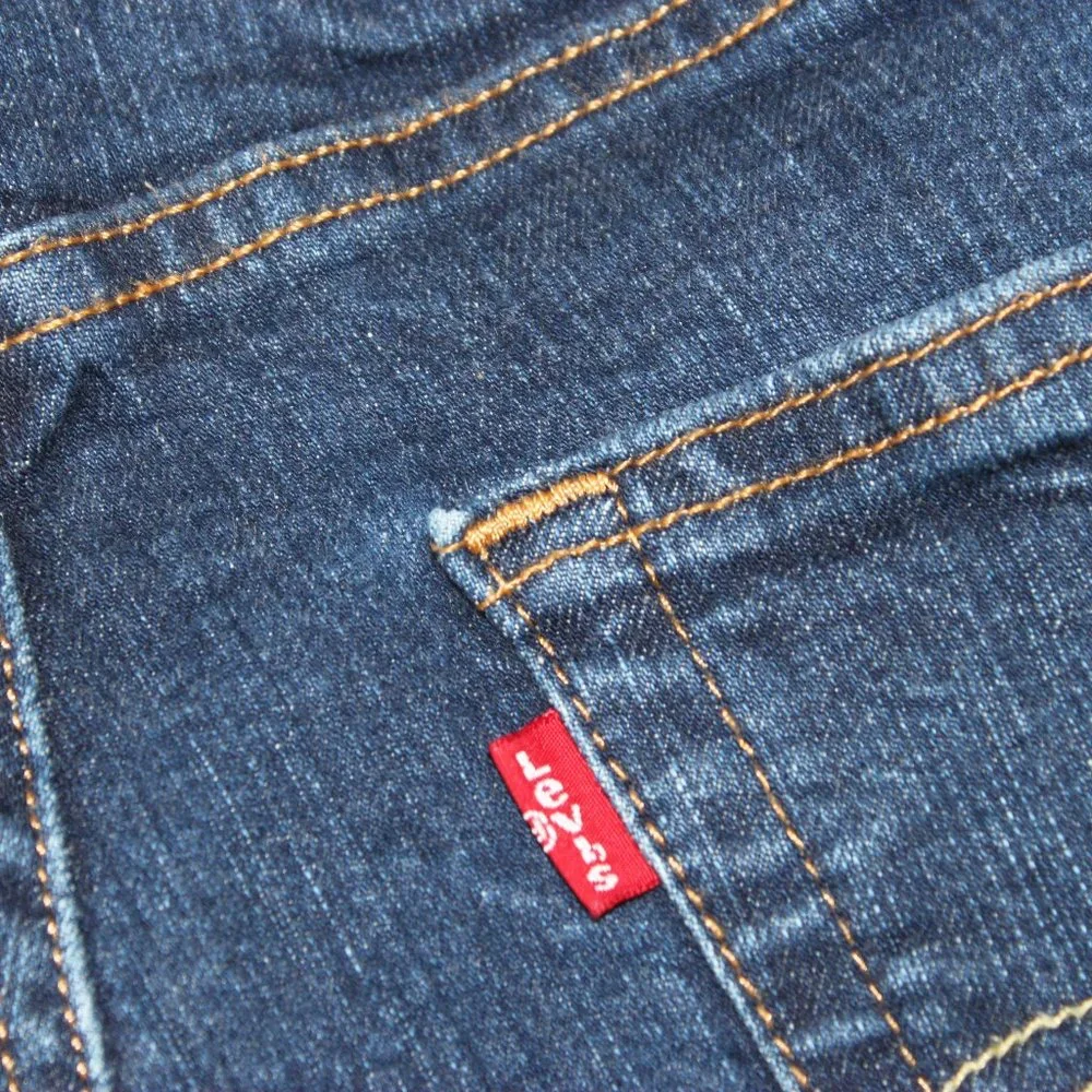 Levi Strauss & Co 514 Medium Wash Straight Leg Jeans 30w x 30l (NWOT) - Picture 4 of 16